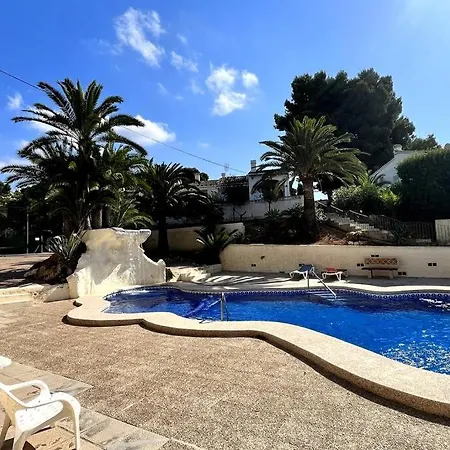 Reihenhaus Mit Garten In Moravit Moraira