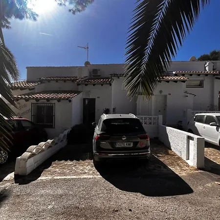Reihenhaus Mit Garten In Moravit Moraira Teulada