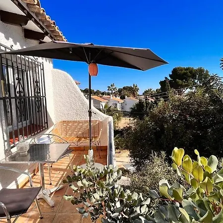 Reihenhaus Mit Garten In Moravit Moraira Daire